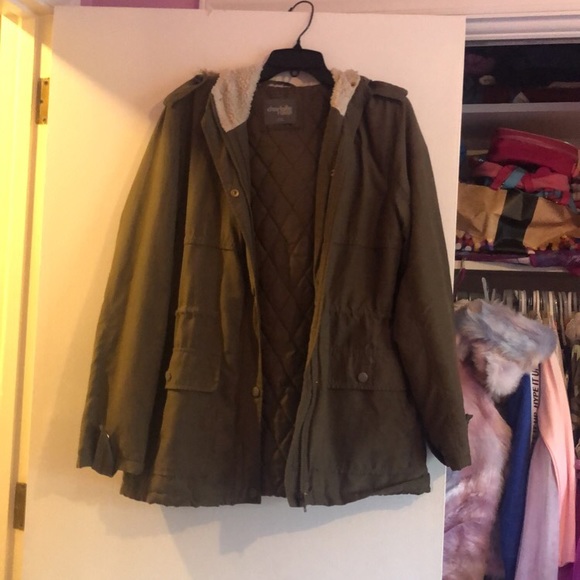 Jacket😍 - Picture 2 of 4